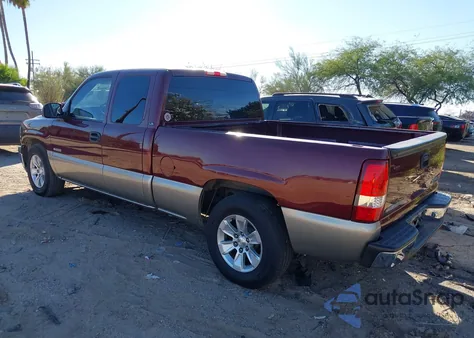 2001 Chevrolet Silverado 1500 Ls z USA, uszkodzony, nr VIN 2GCEC19T111355166